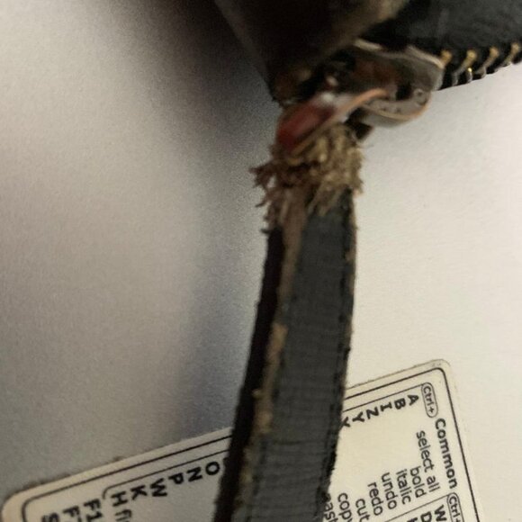 Kenneth Cole New York Wallet - Picture 6 of 6